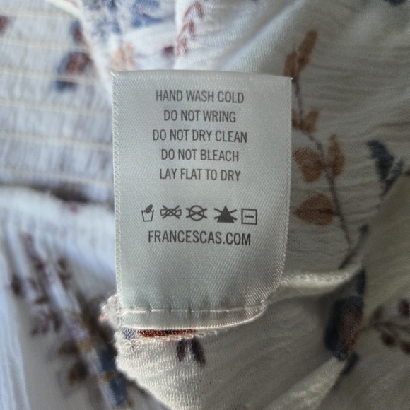 Francesca's Collections Roula Twist Keyhole Paisley  Blouse White and Brown XS - Picture 5 of 5